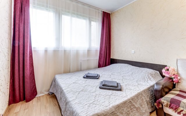 Dvukhkomnatnye Parusa Na Ispytateley Apartments