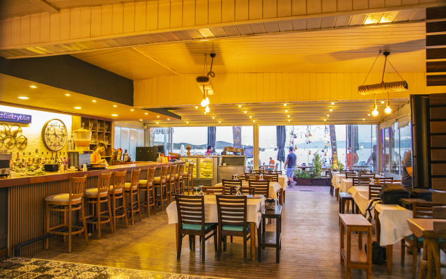 Blue Bay Beach Hotel