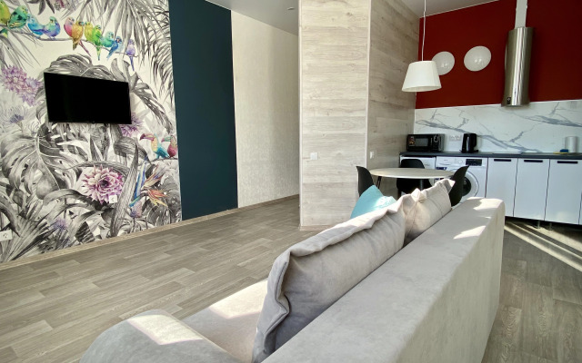 Flat Stilnaya Studiya V Tsentre S Krugloy Vannoy