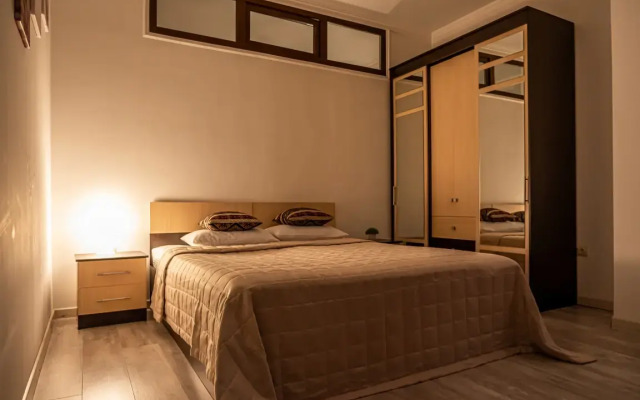 Апартаменты Классические с Красивым Видом у Реки от Квартирукинг