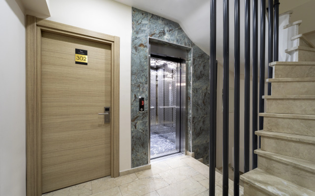 Lenus Hagia Sophia Hotel