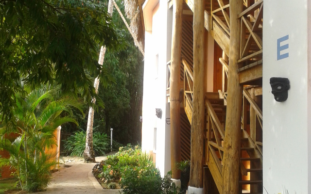Residencia Del Paseo Apart-Hotel