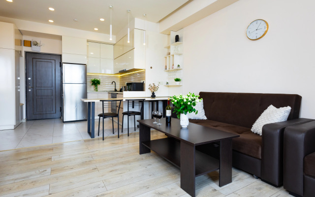 2-K v Novostroyke, Ulitsa Yeznika Koghbatsi, Ko1677 Flat