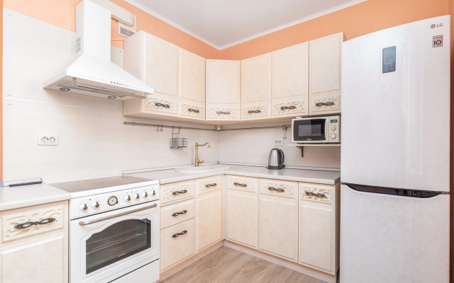 Квартира Тут Живут | Парк и Стадион | Сарабеева 7