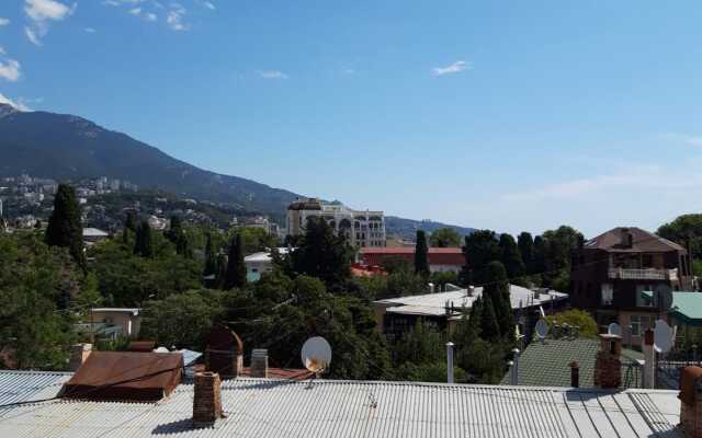 U Sergeya 1 Apartments