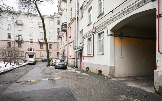 Апартаменты 1912 в Сталинке у Моста Александра Невского