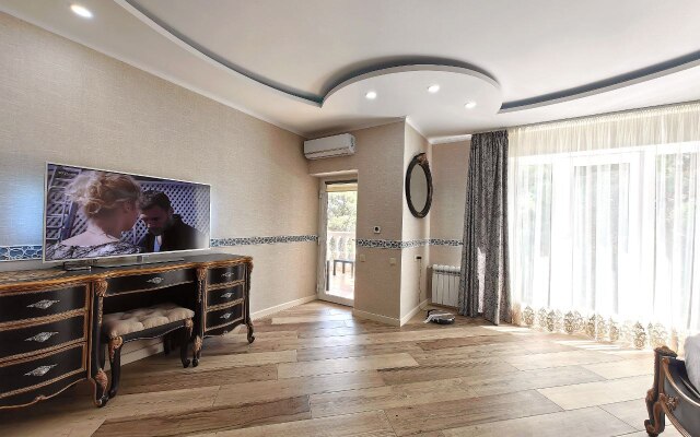 Sosnovyij Raj Villa