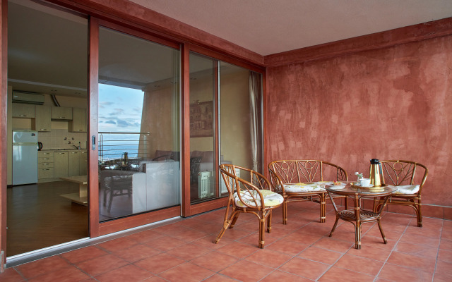 Familiya Gurzuf Apartments 9