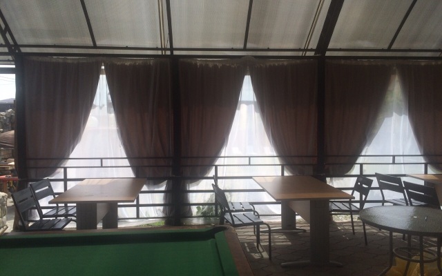 Uyutnyij Prichal Hotel