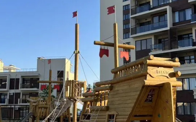 Апартаменты на Набережной 75к4 (104.4)