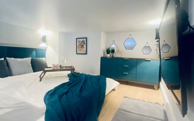 Apartment New Scandi Green on Tulskaya