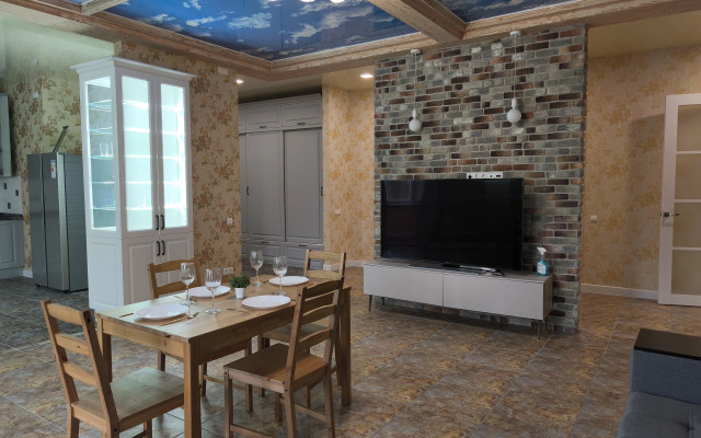 Квартира просторная на Богдана Хмельницкого