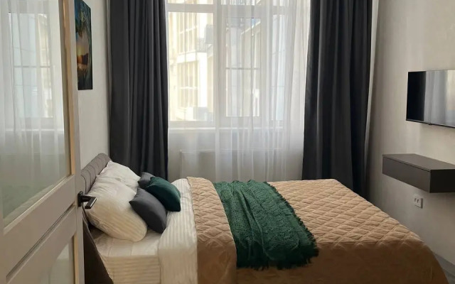 Prostornaya Kvartira Vblizi Zhd Vokzala Seti El Apart Flat