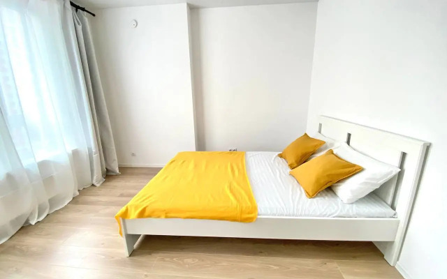 Yevrotreshka Vv Apart U Metro Kotelniki Na Sosnovoy 5 Apartments