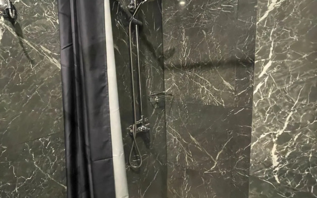 Living quarters Pug on Rubinstein