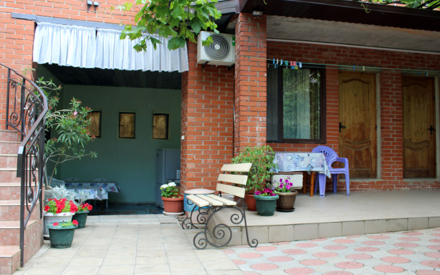 Shelkovitsa Guest House
