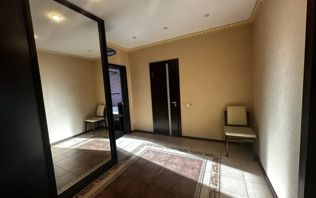 Dvukhkomnatnaya Na Bakalinskoy, 25 Flat