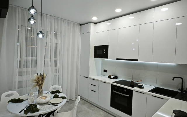 Warm White Flat