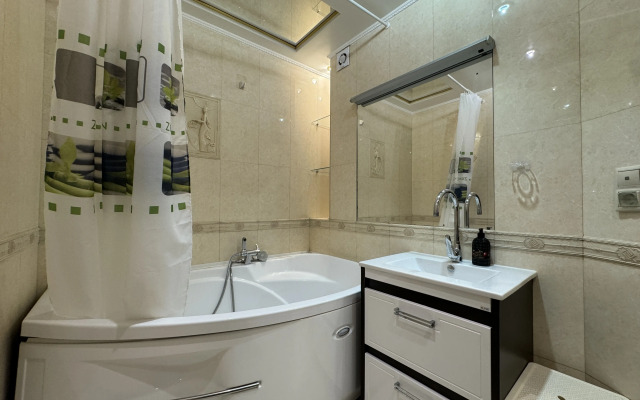 2-Kom Okt revolyutsii 27-40 Sevastopol Kakdoma Flat