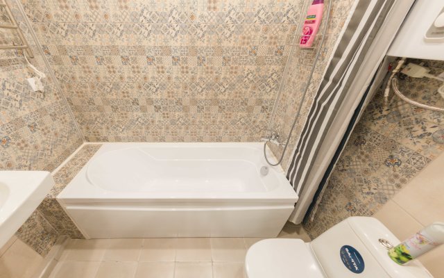 Apartamenty Zit' Horoso v 10 minutah peskom ot AEROPORTA