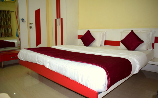 Suncity by Sky Stays Hotel