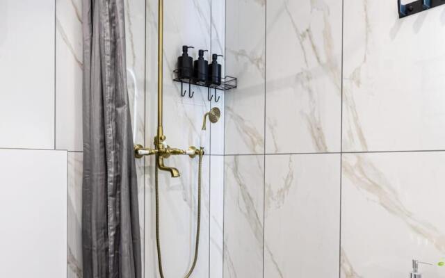 Апартаменты премиум Red Apartments 4-ех местные