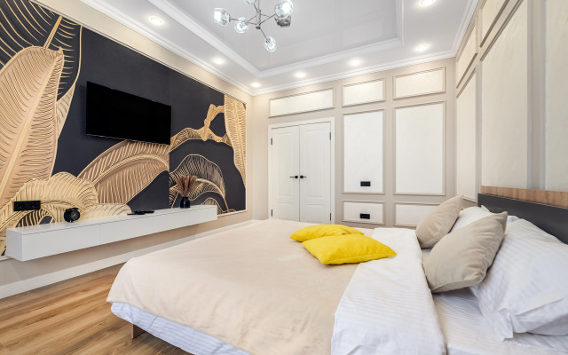 Prostornaya Dvuhkomnatnaya Vozle Han-Shatyira Apartments