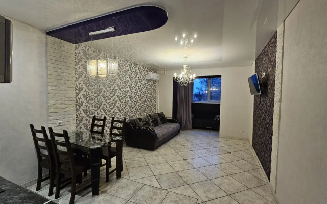 Apartamenty Avrora Rozy Lyuksemburg 49. 2 komnaty