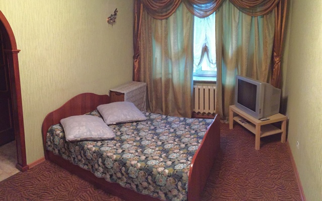 Prospekt Oktyabrya 113 Apartmants