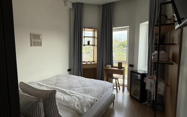 Mosh Mosh Boutique Hotel