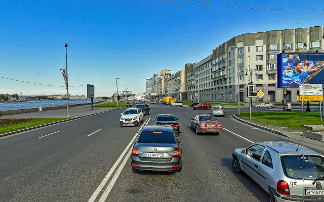Voskresenskaya Naberezhnaya 8 Apartments