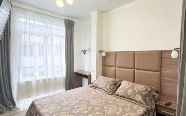 Na Nizhneimeretinskoy 143 Apartments