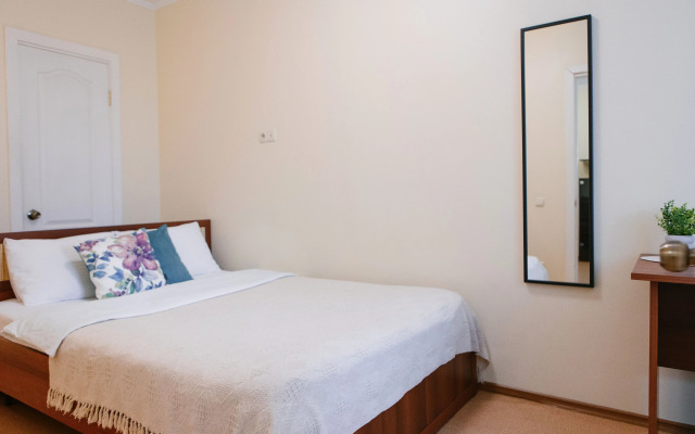 Kompaniya Podushka na Amurskom bulvare 17 Apartment