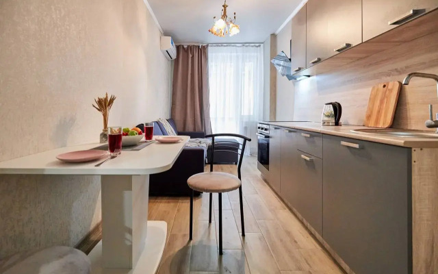 Prostornaya Odnokomnatnaya v Tsentre Goroda Flat