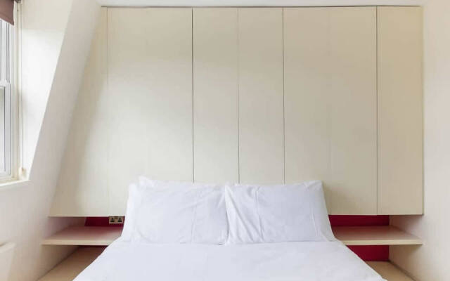 Comfortable Aircon Apartment Earls Court