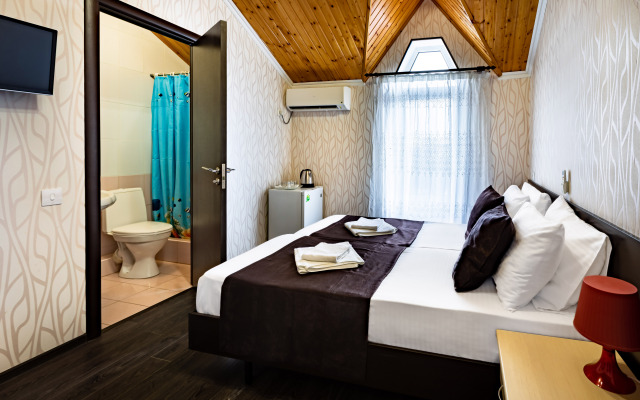 Kipr Guest House