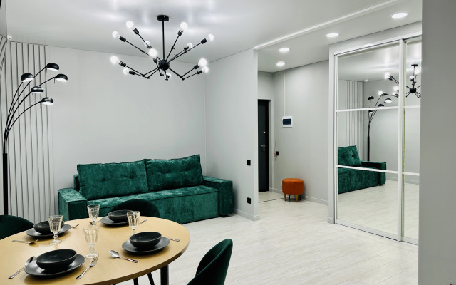 Unique Apart Izumrud ryadom s Parkom Angelov. FSK EES i Roskomnadzorom na Michurina 58/3 Apartment