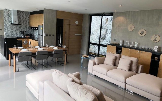 Modern Property nearby Kamala beach with Pool Villa