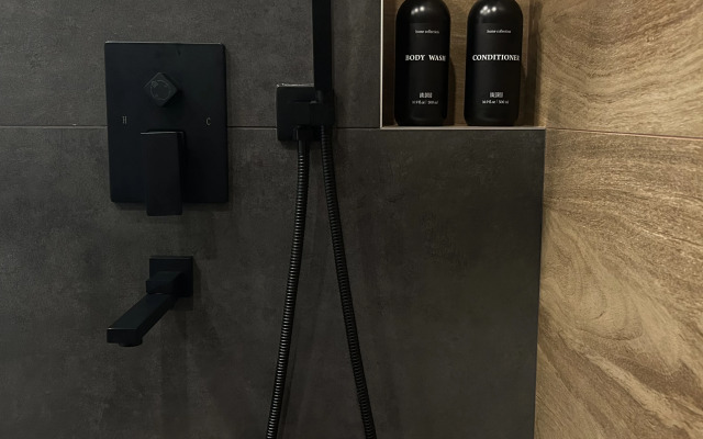 Uyutnaya Ryadom S Korolevskimi Vorotami Flat