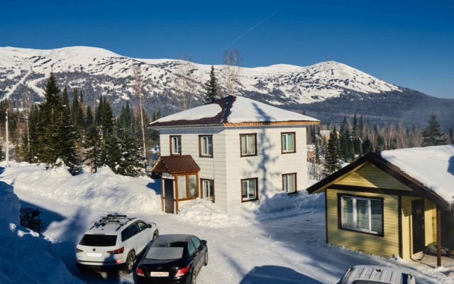 Частный дом ВолкХаус большой