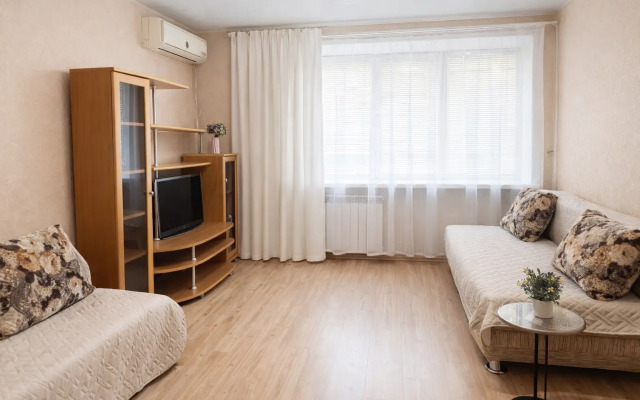 Апартаменты 2-х комн в центре города в Уссурийске