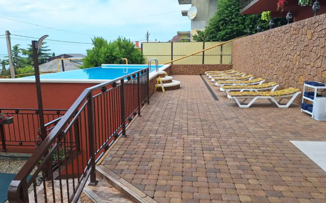 Kiparizzz Hotel
