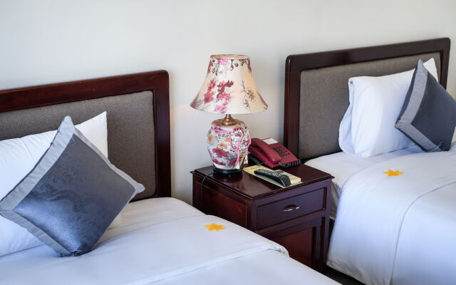 Baly Hotel