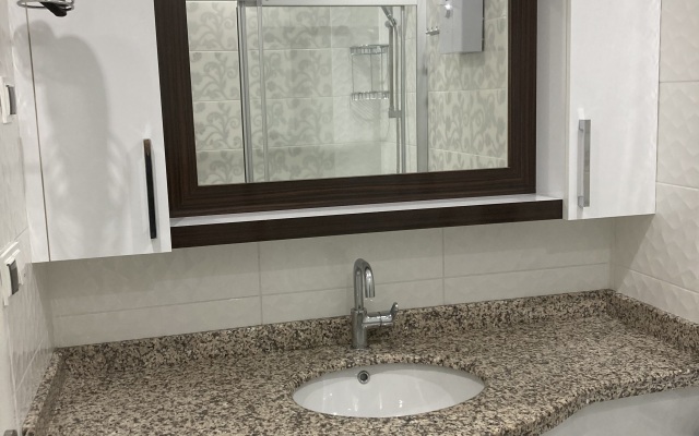 Yekta Plaza Apartments