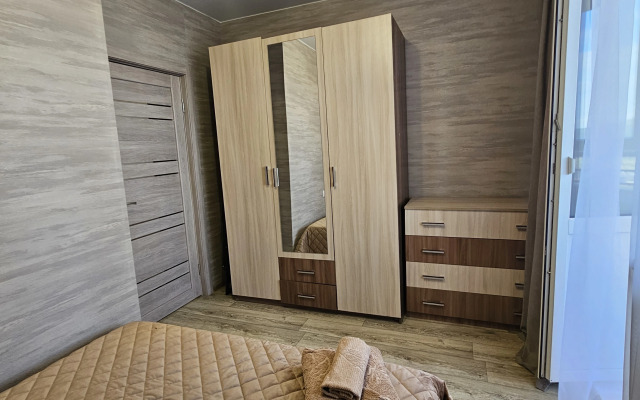 Квартира Уютная Красных Коммунаров 1