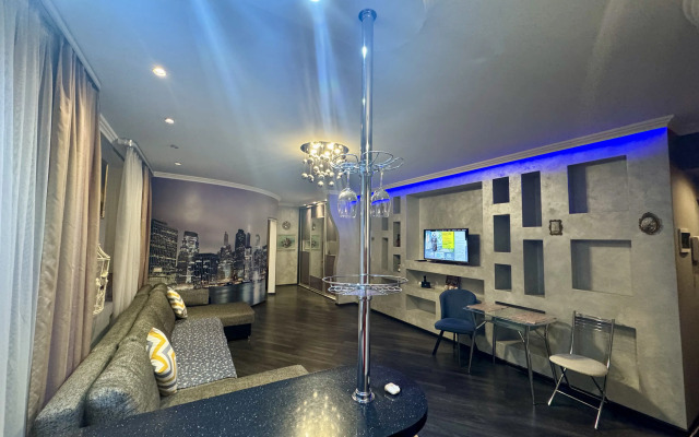 V Tsentre Goroda Flat