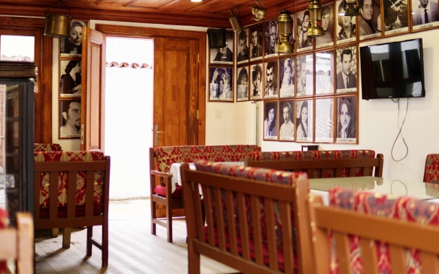 Qonaq Hotel