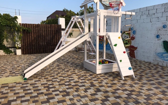 Meri-Tel Guest House
