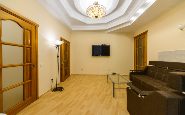 Апартаменты возле Арена Сити и Крещатика