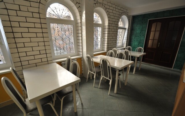 Imperiya Hotel